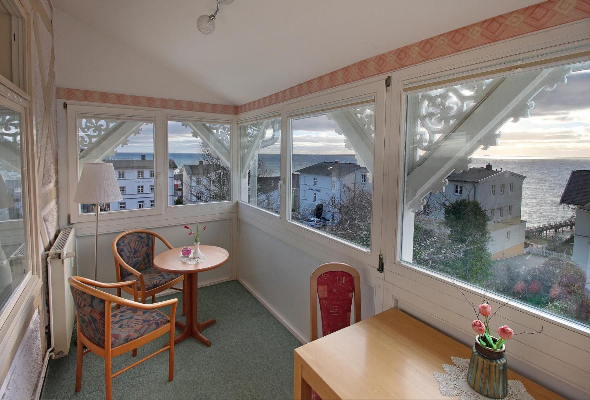 Villa Ostseelilie - Appartements Mit Balkon Und Meerblick Sassnitz Zimmer foto