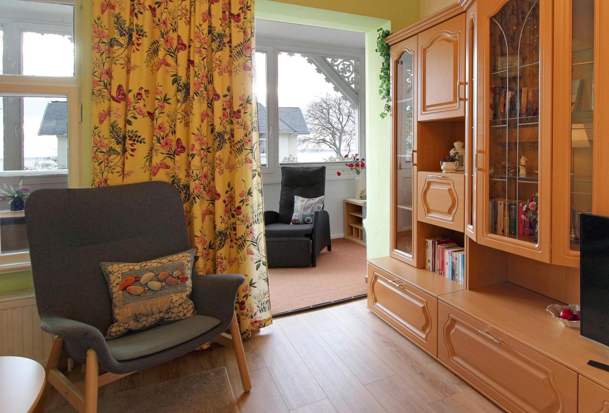 Villa Ostseelilie - Appartements Mit Balkon Und Meerblick Sassnitz Zimmer foto